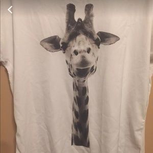 Giraffe tee